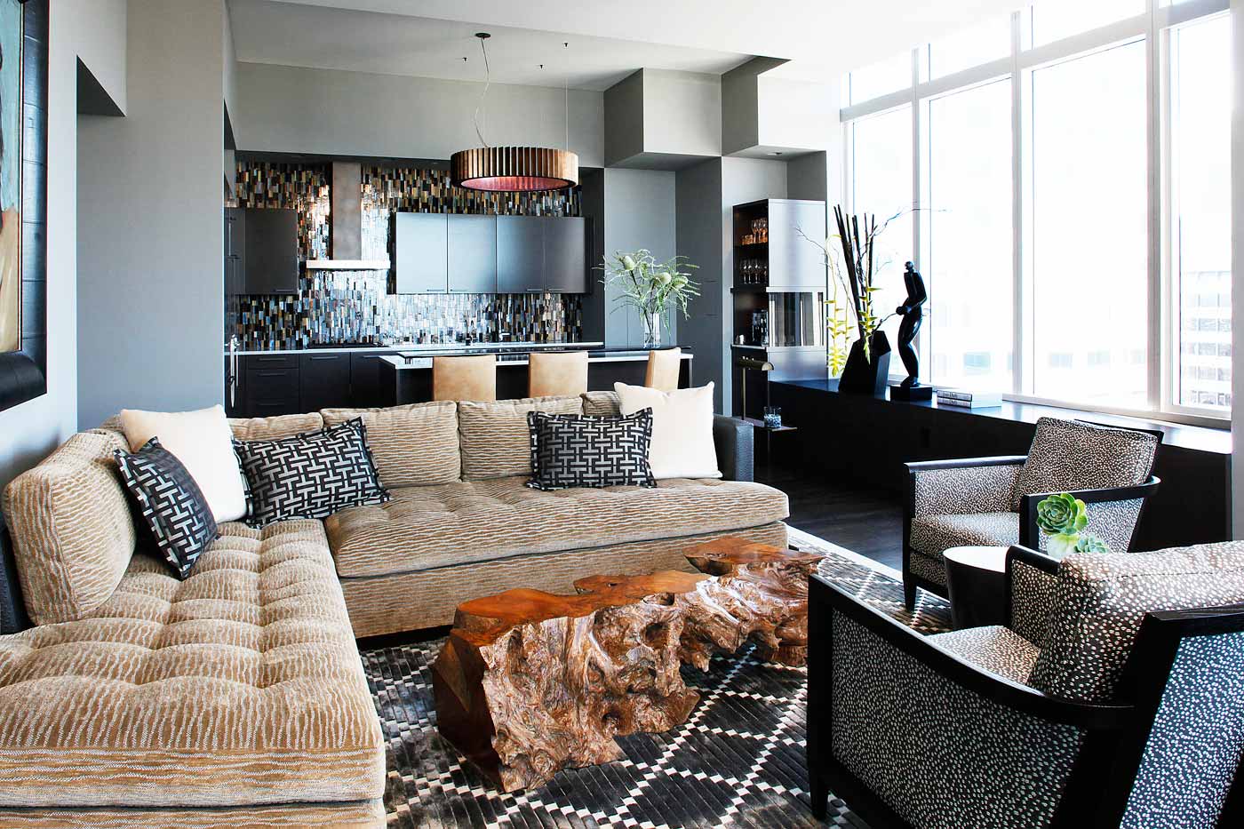 Millenium Tower 48th-floor Condominium